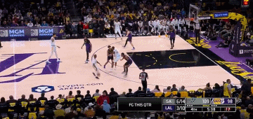 DB视讯官方登录入口稍稍出汗！文班亚马17中10砍23分8板5助3断2帽&多次上演暴扣