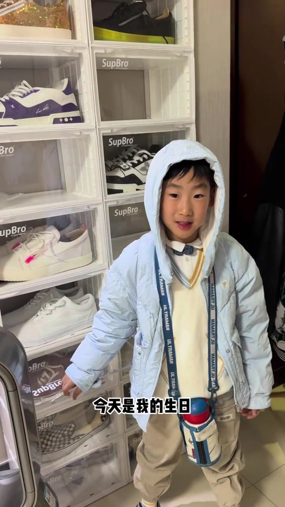 DB视讯官网萌娃！周琦晒带糊糊参加全明星Vlog 同时给儿子过了个生日